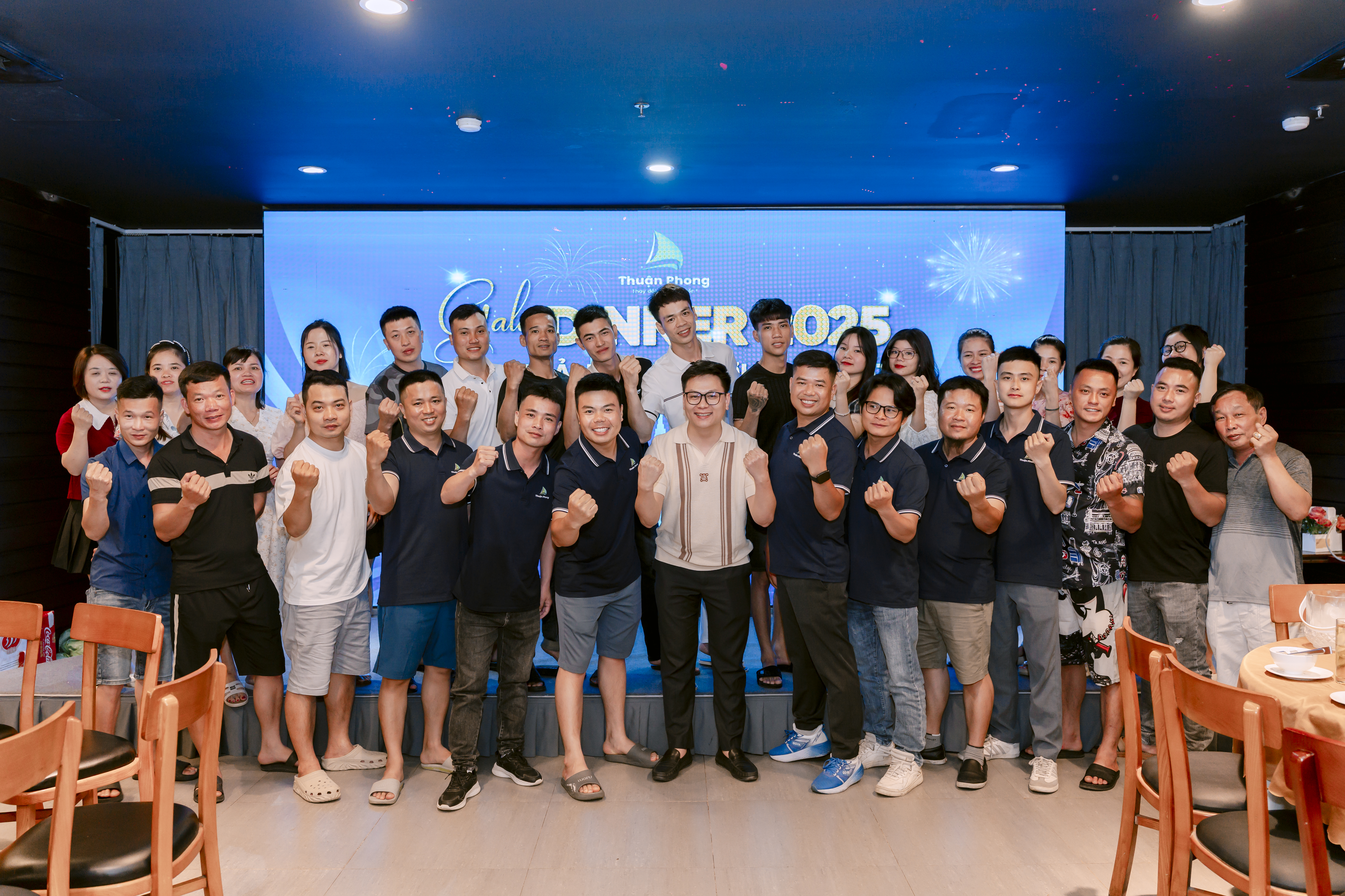 npp thuan phong npp thuan phong bung no chuyen du lich he 2025 2